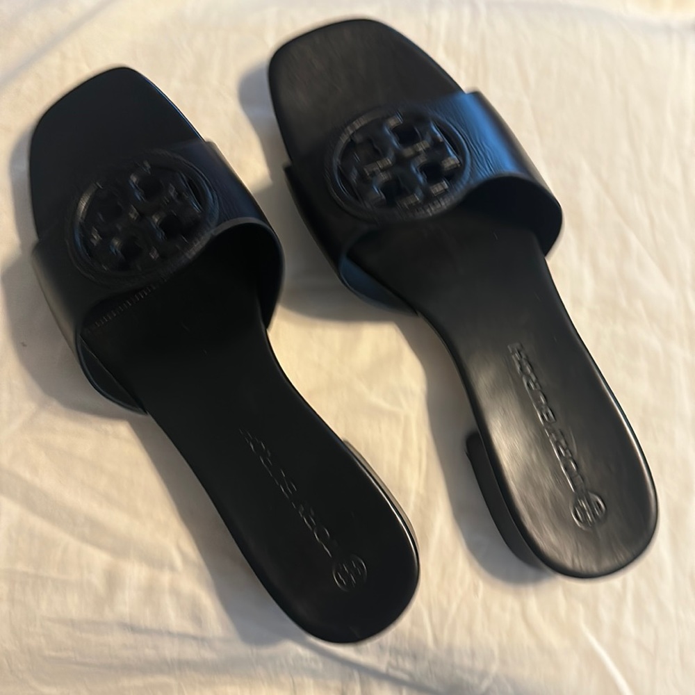 Tory Burch Bombe Miller Slide Sandals black Leather Size 10 never worn